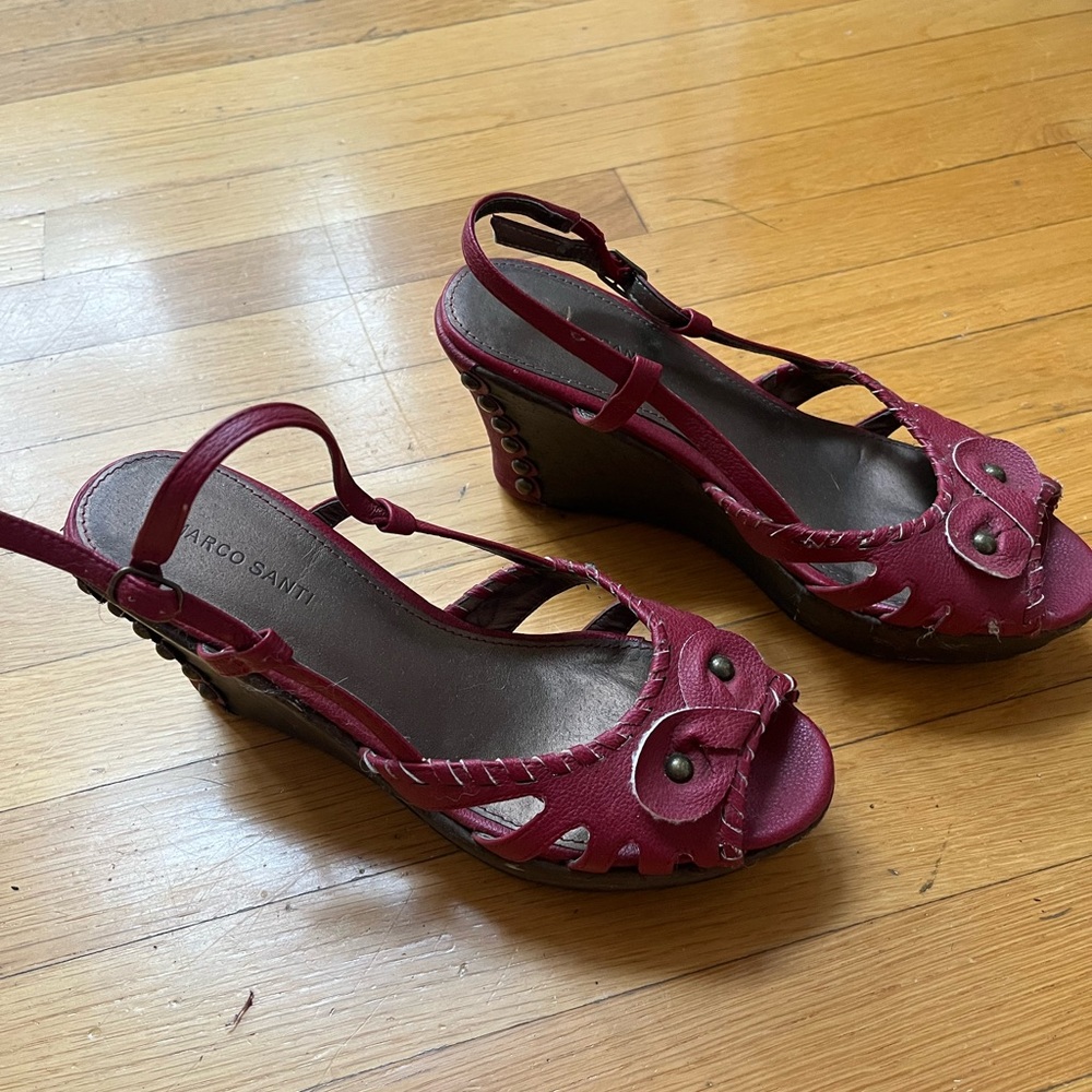 Marco Santi wedges like new /comfy Soft red leather. Unique. Bought at Nordstrom
